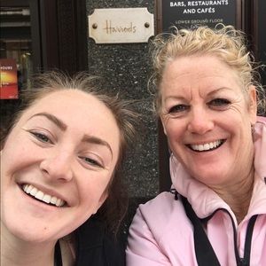 Meet your Posher, Peggy